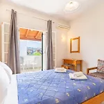 Olivea 4 *