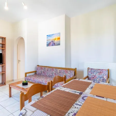 Olivea 4 Apartment *